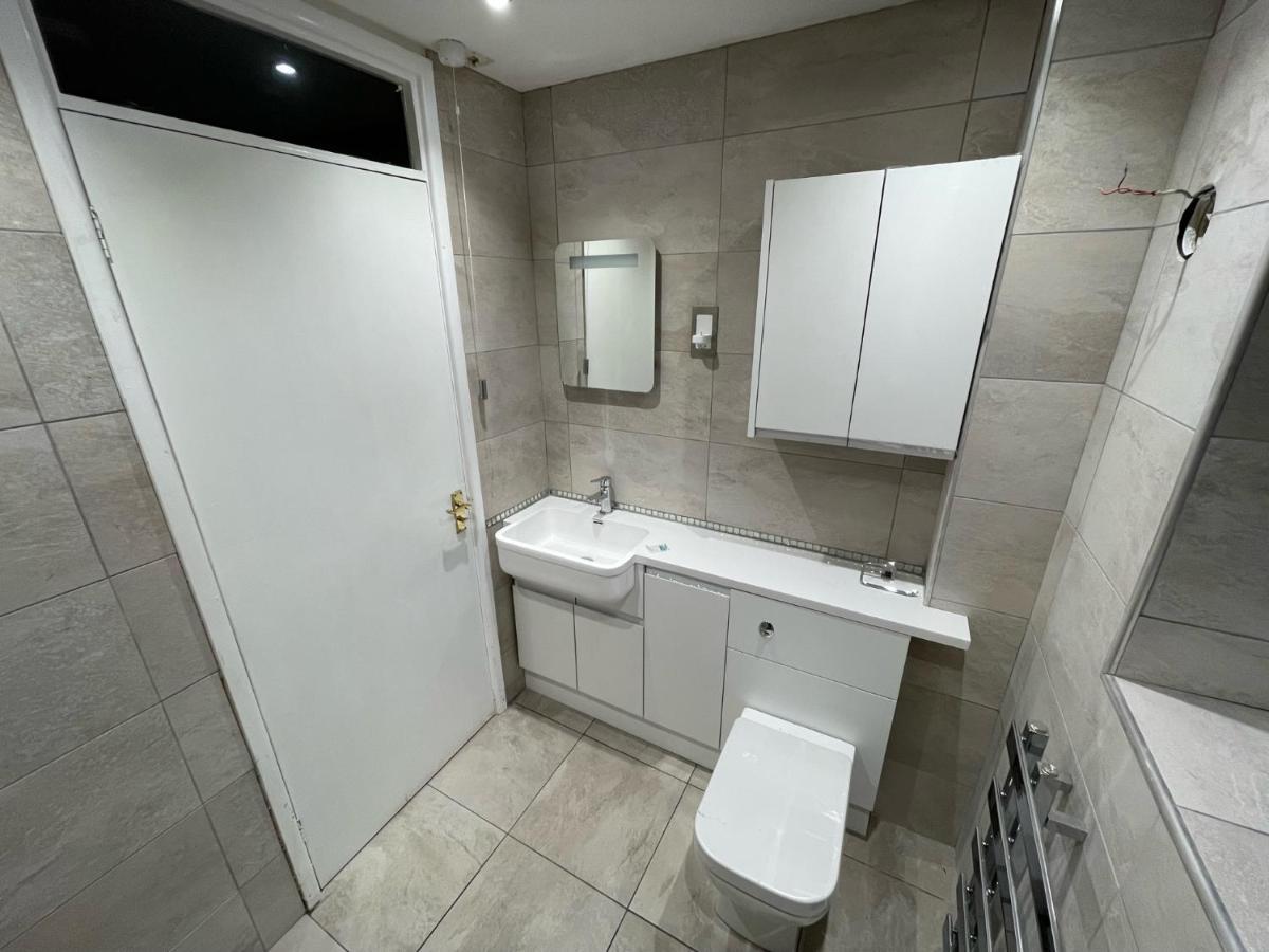 Riverside 2 Bedroom Townhouse With Car Charger Abergavenny Buitenkant foto