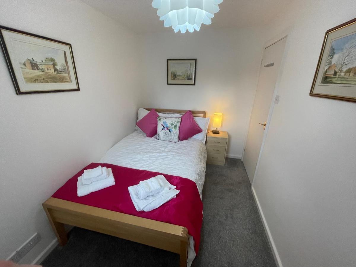 Riverside 2 Bedroom Townhouse With Car Charger Abergavenny Buitenkant foto